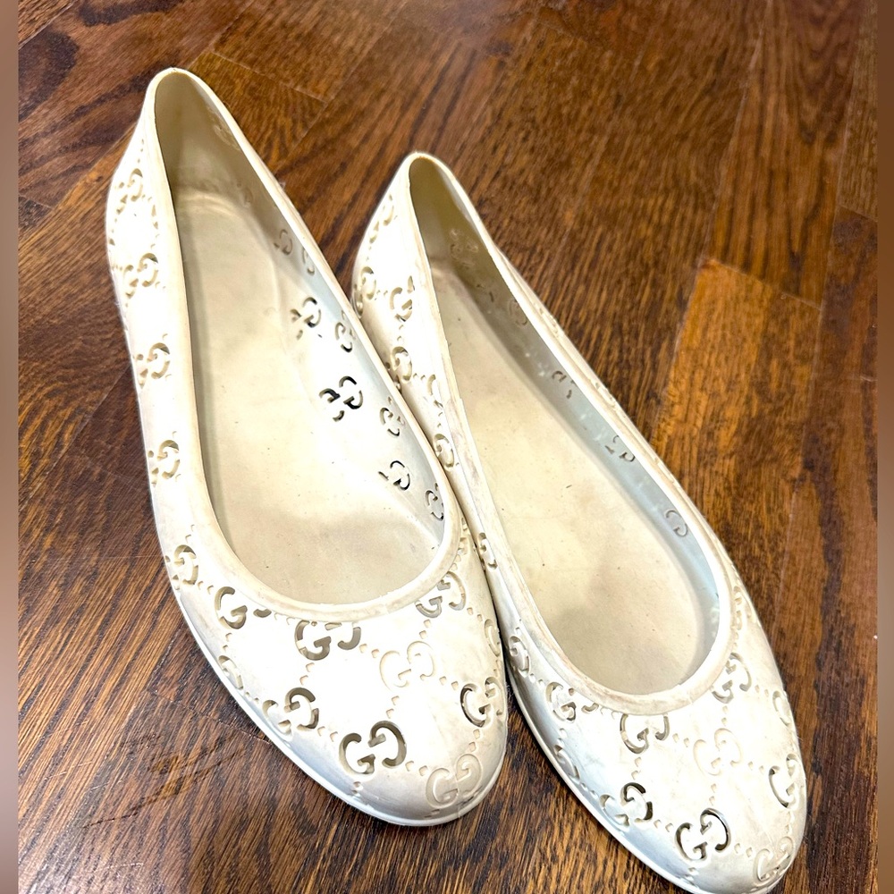 Gucci Women Rubber Flats